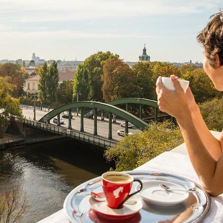 Riverside Apartment Берлин Екстериор снимка